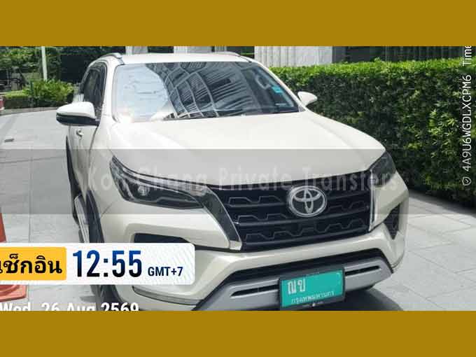SUV Fortuner taxi